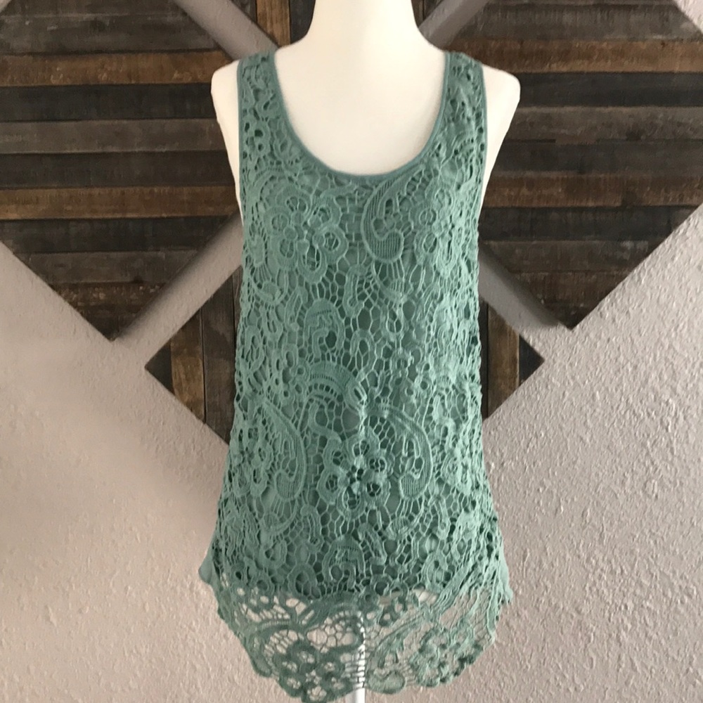 Forver 21 crochet lace tank.